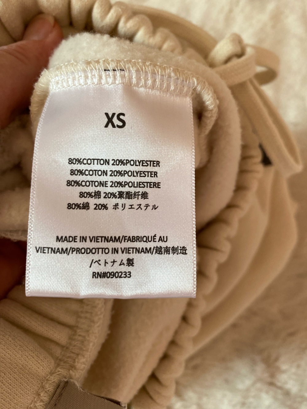 Fear of God Essential women’s mini sweat shorts - Picture 6 of 11